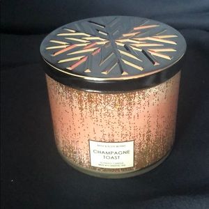 Bath & body works 3-wick candle champagne toast